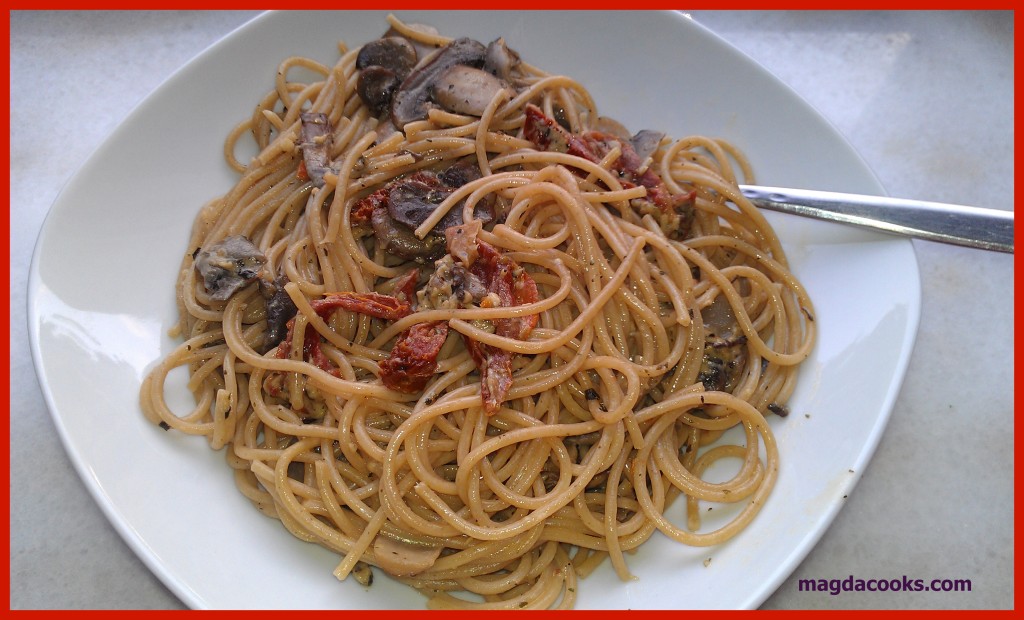 107 mushroom-dried tomatoes pasta